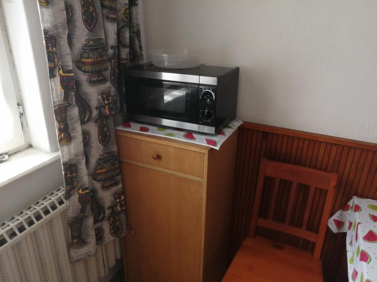 U Ladi Lägenhet Bulhary Exteriör bild